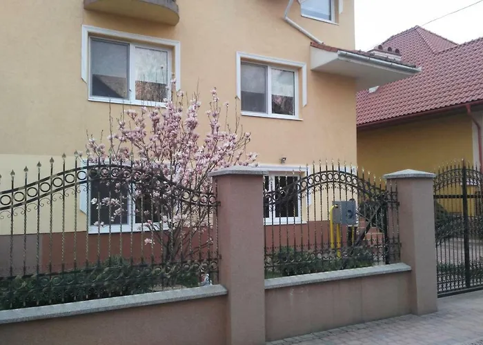 Apartments I & I